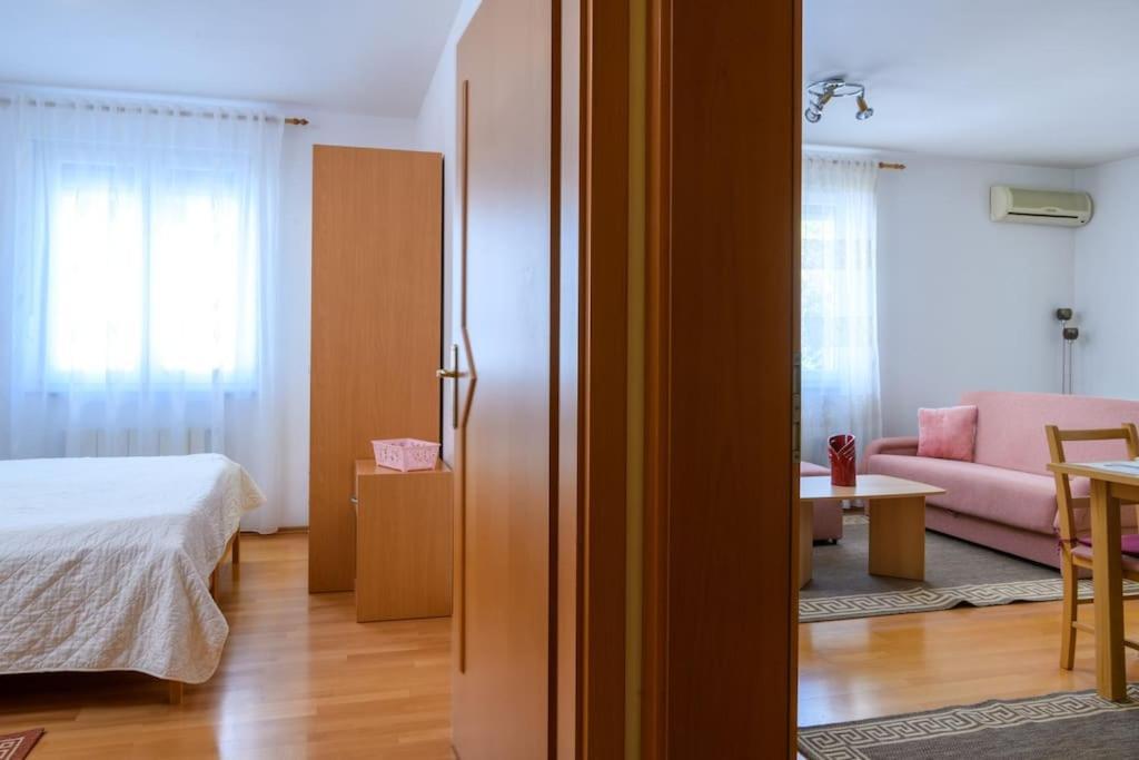 Apartment Sunce Πούλα Εξωτερικό φωτογραφία